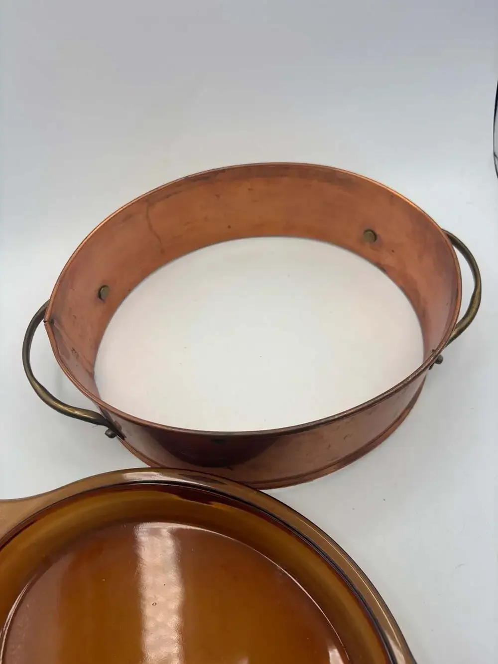 Vintage Anchor Hocking Amber Casserole Dish in Copper Serving Cradle MCM